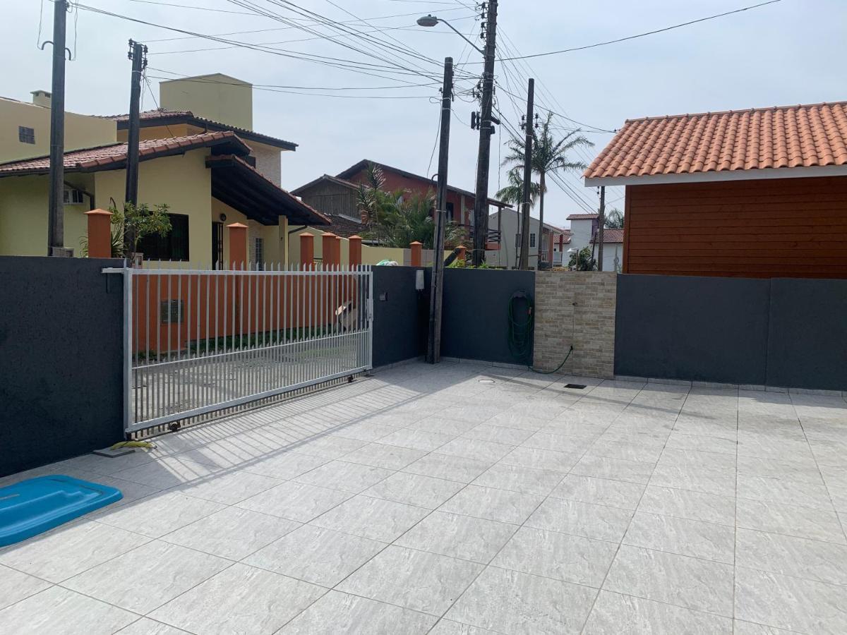 Willa Casa De Temporada No Sul Da Ilha Com Piscina Florianópolis Zewnętrze zdjęcie